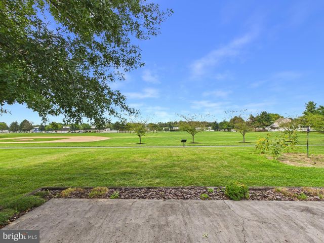 3707 WHEATLAND DR, Dover, PA 17315