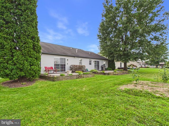 3707 WHEATLAND DR, Dover, PA 17315