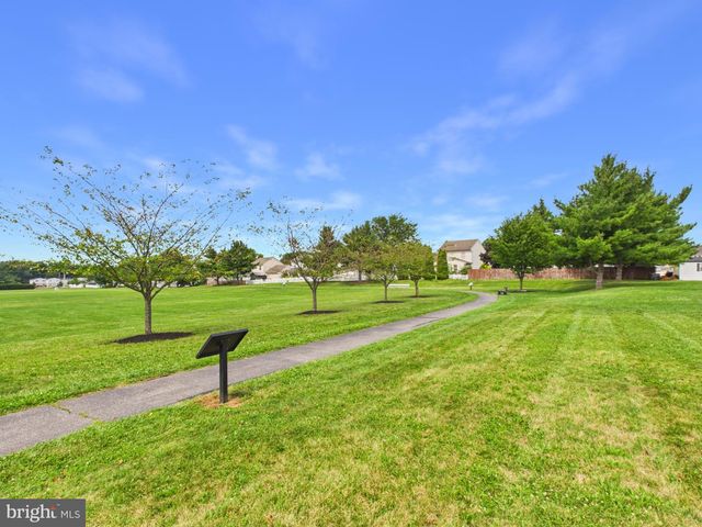 3707 WHEATLAND DR, Dover, PA 17315