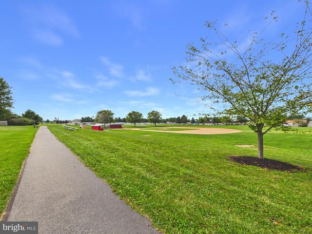 3707 WHEATLAND DR, Dover, PA 17315