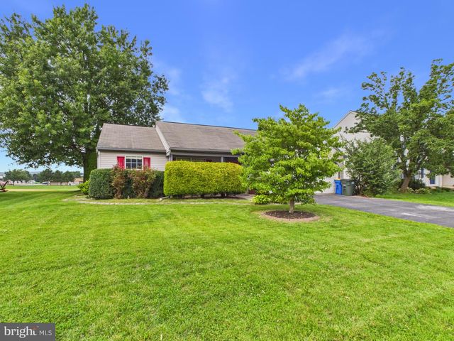 3707 WHEATLAND DR, Dover, PA 17315