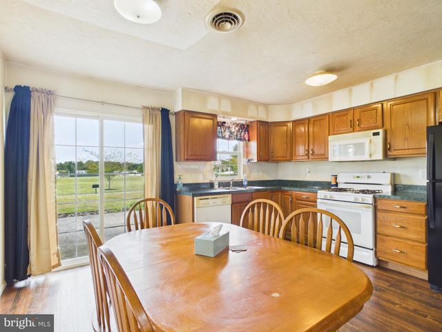 3707 WHEATLAND DR, Dover, PA 17315