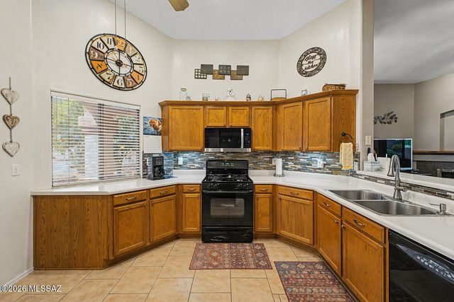 9111 E La Palma, Tucson, AZ 85747