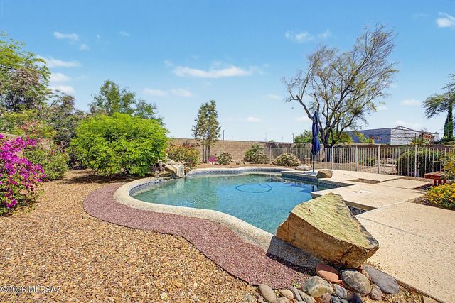 9111 E La Palma, Tucson, AZ 85747