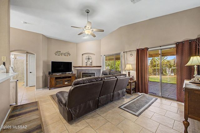 9111 E La Palma, Tucson, AZ 85747