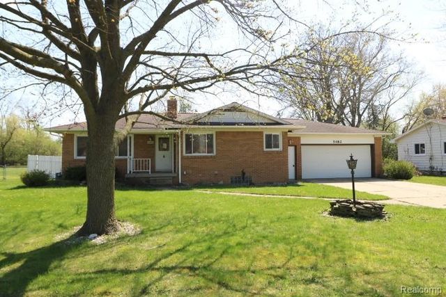 5482 Shamrock Lane, Flint, MI 48506