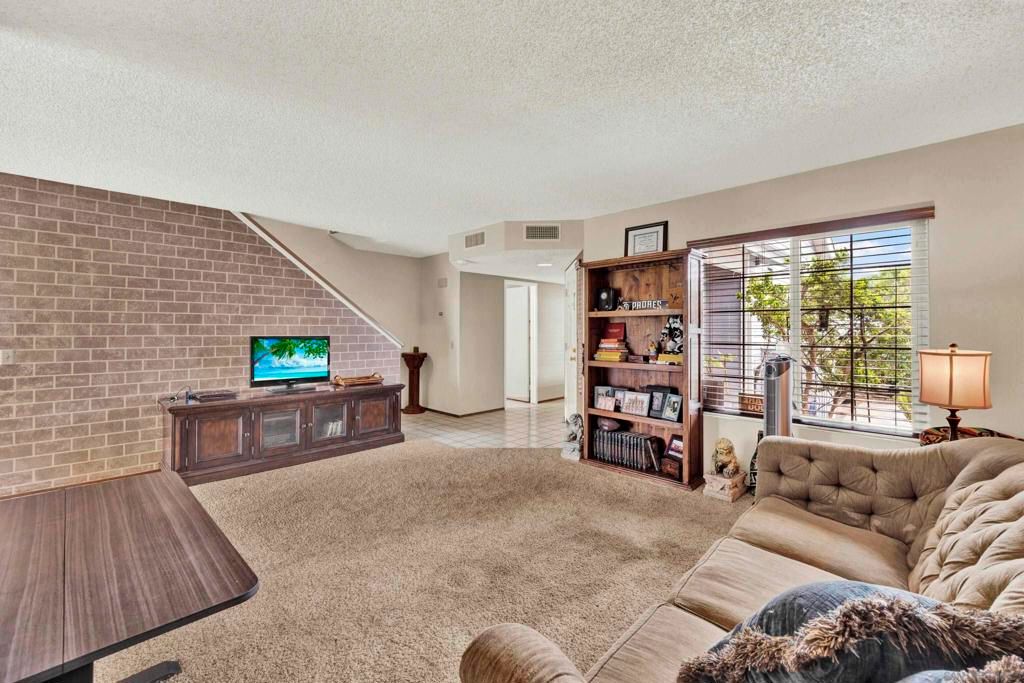 Image 10 of property listing at 350 Windjammer Cir, Chula Vista, CA 91910