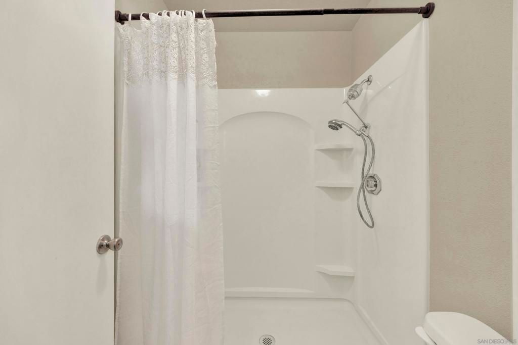 Image 30 of property listing at 350 Windjammer Cir, Chula Vista, CA 91910