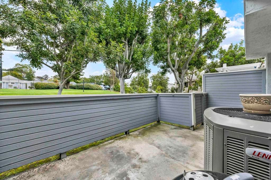 Image 36 of property listing at 350 Windjammer Cir, Chula Vista, CA 91910