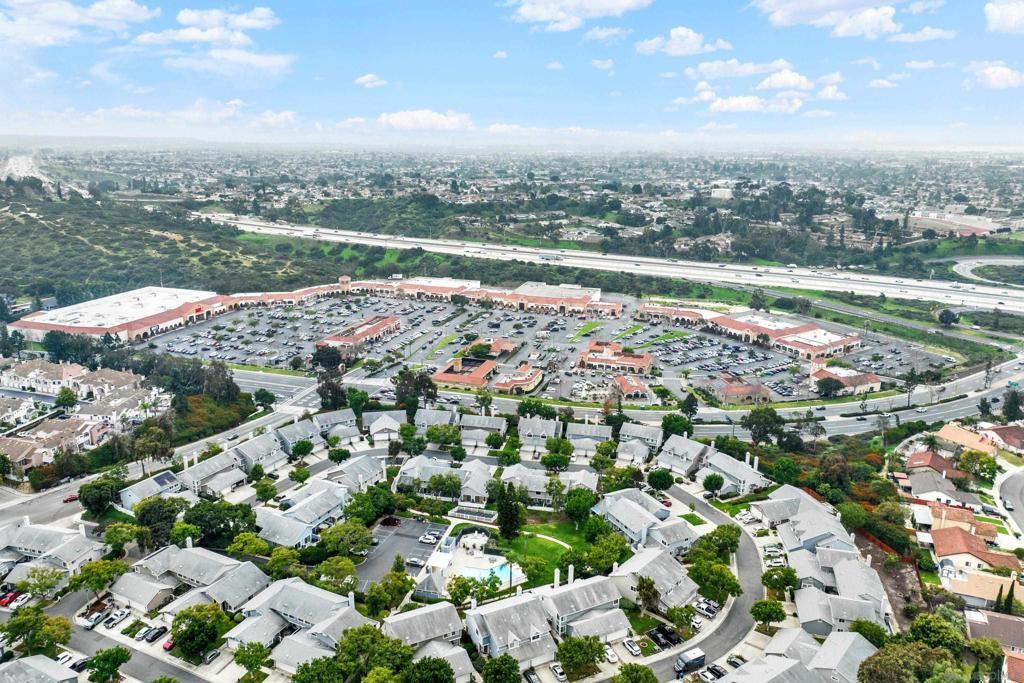 Image 51 of property listing at 350 Windjammer Cir, Chula Vista, CA 91910