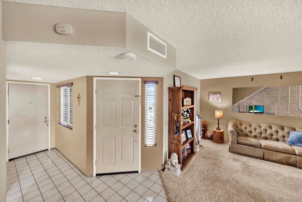 Image 7 of property listing at 350 Windjammer Cir, Chula Vista, CA 91910