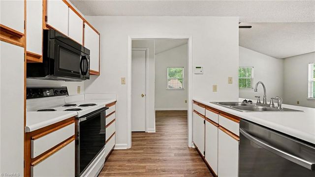417 Prince Haven Lane, Kernersville, NC 27284
