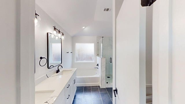 1028 Aviary Drive, Aubrey, TX 76227