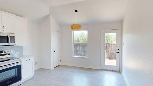 1028 Aviary Drive, Aubrey, TX 76227