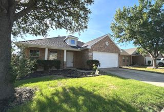 1028 Aviary Drive, Aubrey, TX 76227