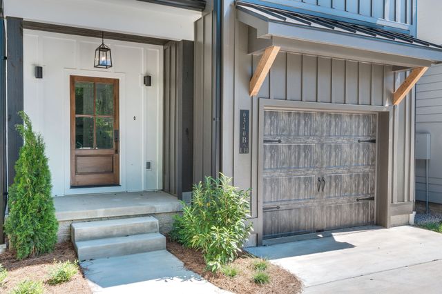 6340B Alamo Pl, Nashville, TN 37209