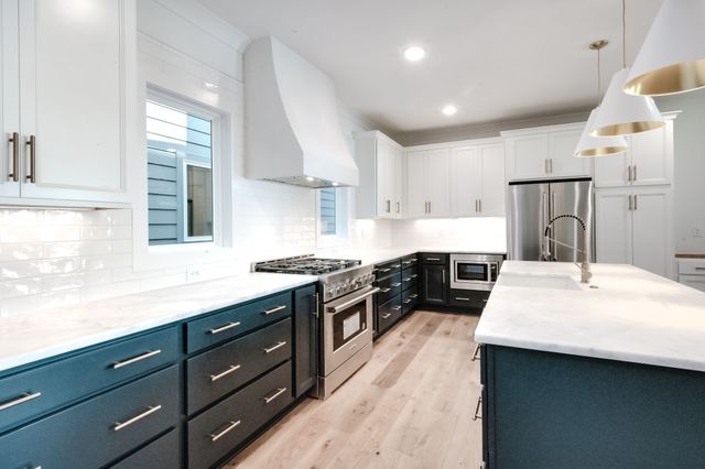 6340B Alamo Pl, Nashville, TN 37209