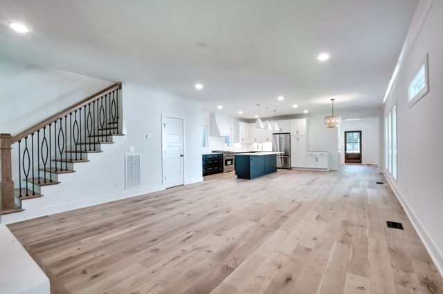 6340B Alamo Pl, Nashville, TN 37209
