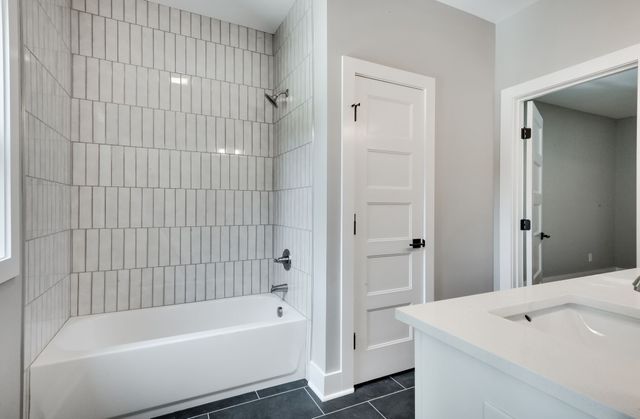 6340B Alamo Pl, Nashville, TN 37209