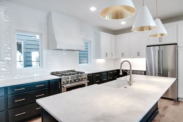 6340B Alamo Pl, Nashville, TN 37209