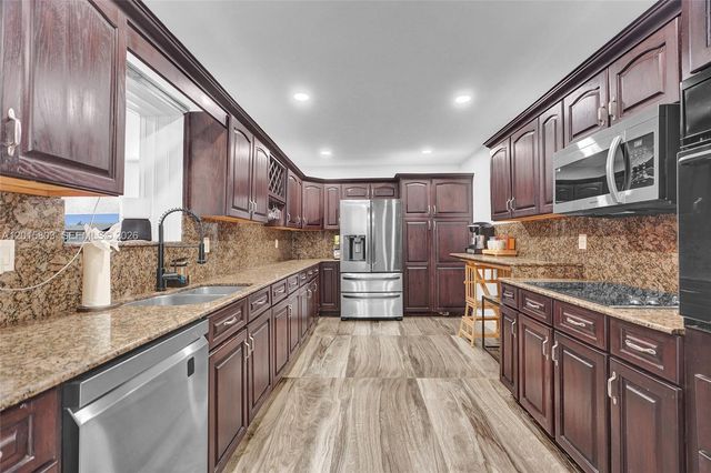 9750 SW 211th St 9750, Cutler Bay, FL 33189