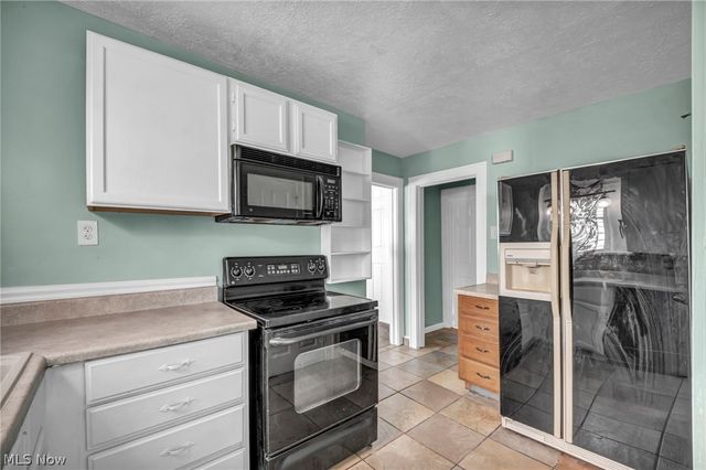 21821 Wilmore Avenue, Euclid, OH 44123