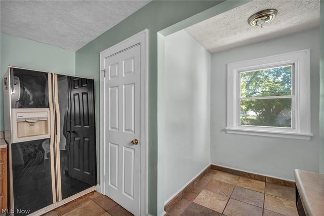 21821 Wilmore Avenue, Euclid, OH 44123