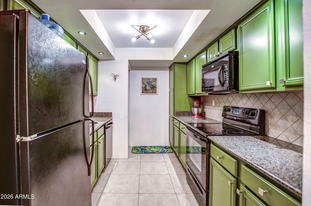 8500 E INDIAN SCHOOL Road 243, Scottsdale, AZ 85251