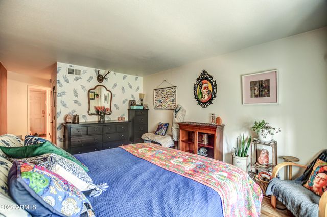 8500 E INDIAN SCHOOL Road 243, Scottsdale, AZ 85251