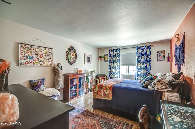 8500 E INDIAN SCHOOL Road 243, Scottsdale, AZ 85251