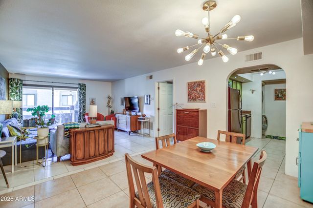 8500 E INDIAN SCHOOL Road 243, Scottsdale, AZ 85251