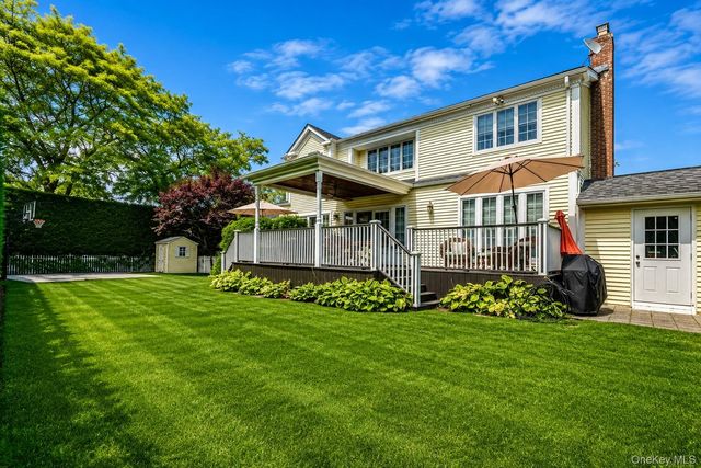 150 Harborview Drive, Massapequa, NY 11758
