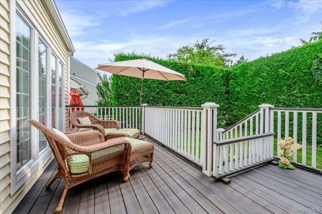 150 Harborview Drive, Massapequa, NY 11758