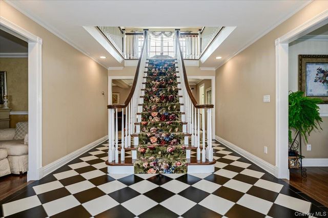 150 Harborview Drive, Massapequa, NY 11758