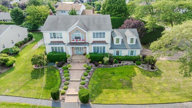 150 Harborview Drive, Massapequa, NY 11758