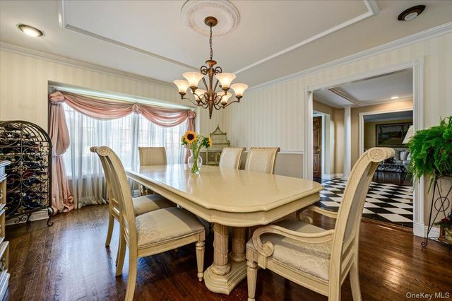 150 Harborview Drive, Massapequa, NY 11758