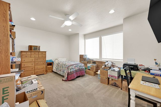 2431 N HOODED CRANE CIR, Clinton, UT 84015