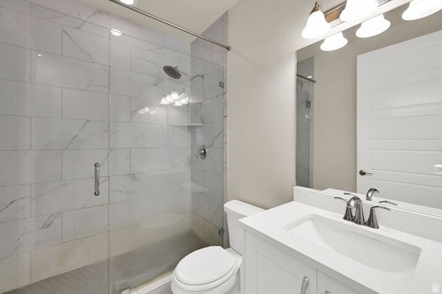 2431 N HOODED CRANE CIR, Clinton, UT 84015
