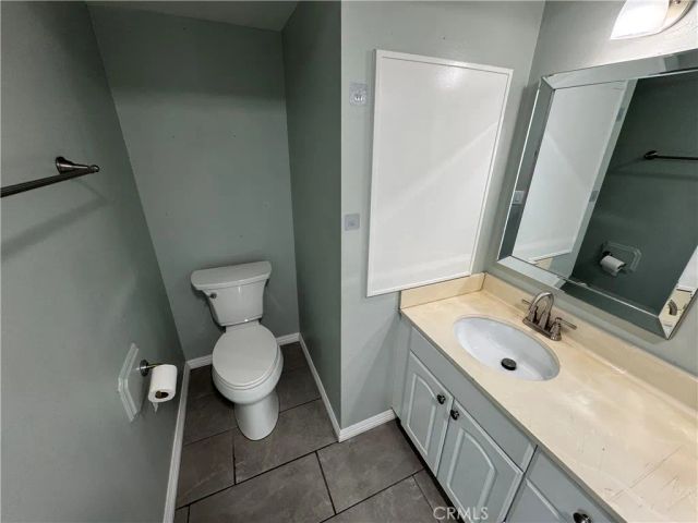 810 W Lambert, La Habra, CA 90631