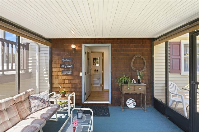 14 Oak Street, West Warwick, RI 02893
