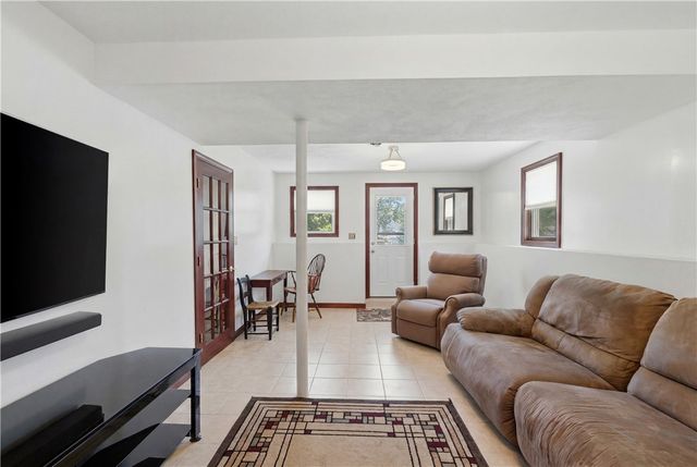 14 Oak Street, West Warwick, RI 02893