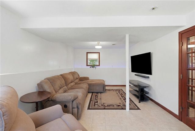14 Oak Street, West Warwick, RI 02893