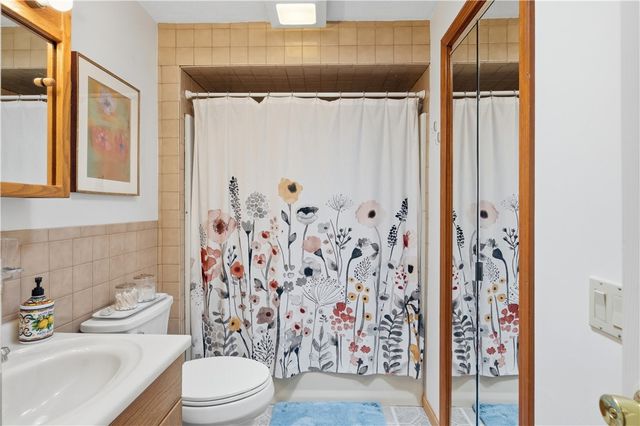 14 Oak Street, West Warwick, RI 02893