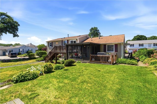 14 Oak Street, West Warwick, RI 02893