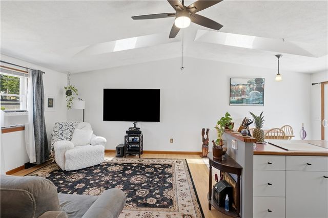 14 Oak Street, West Warwick, RI 02893