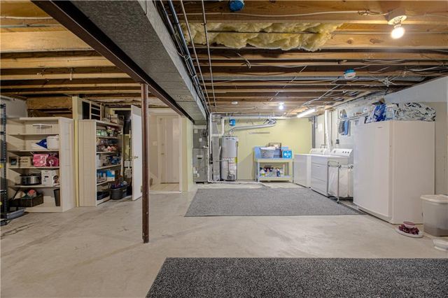 4916 S Shrank Drive, Independence, MO 64055