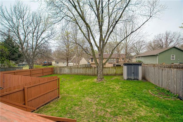 4916 S Shrank Drive, Independence, MO 64055