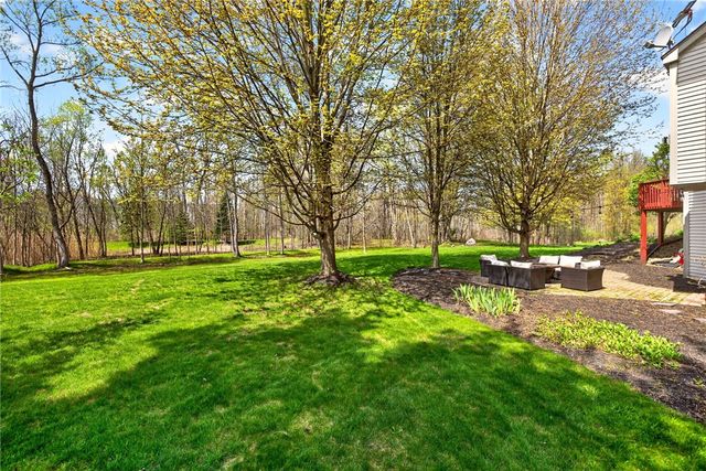 17 Royale Drive, Perinton, NY 14450