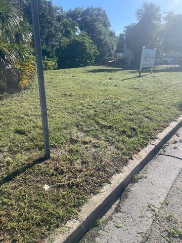 1000 W MONTROSE STREET, Clermont, FL 34711