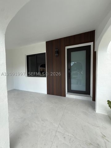 3151 NW 2nd St, Miami, FL 33125